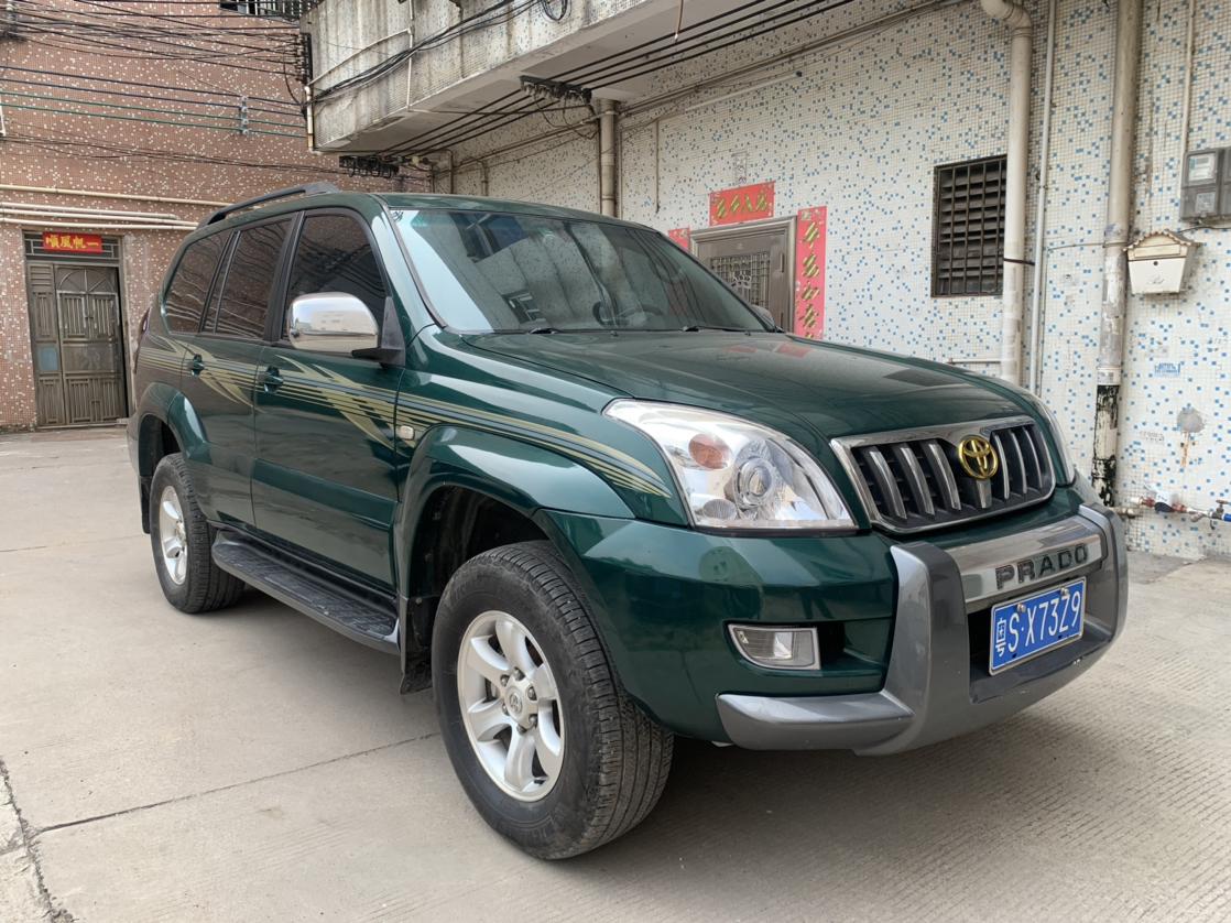 03年普拉多2700军绿色