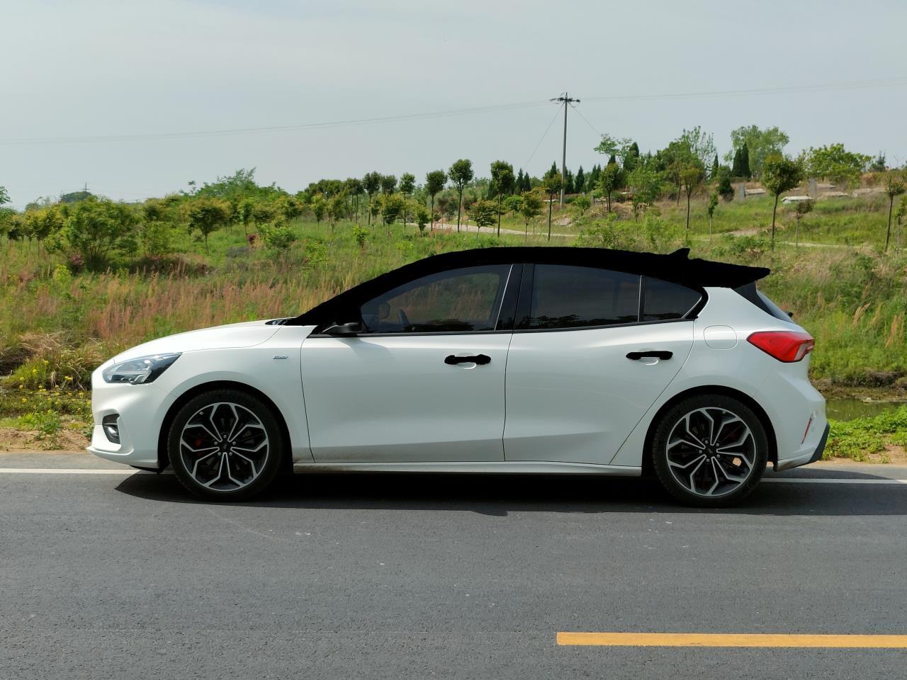 模拟福克斯stl白两厢黑顶_福克斯车友圈_懂车帝