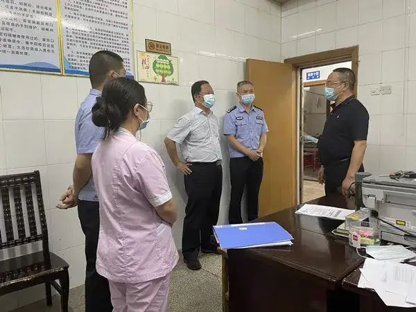 组图｜莲乡公安全警动员，党旗在抗疫一线高高飘扬