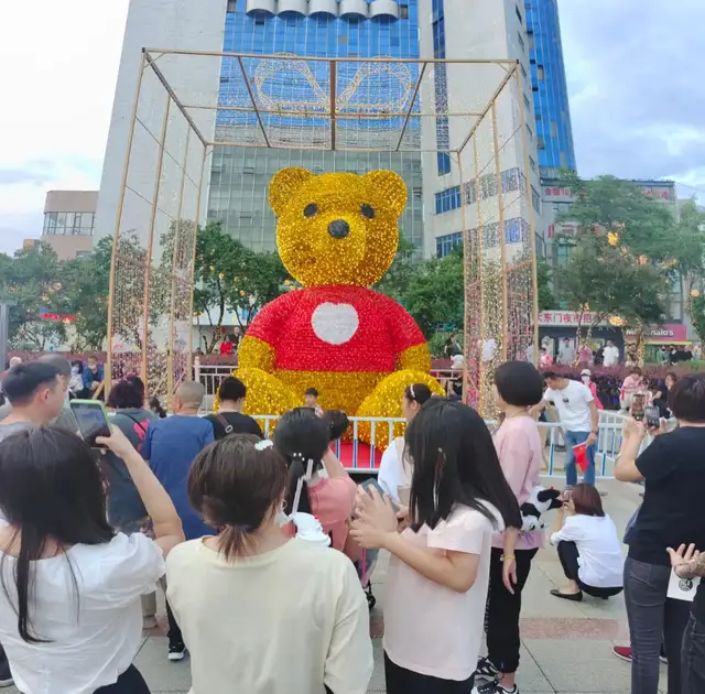 吉林网红夜市top1 东门大吉 邀您一起放纵一起嗨