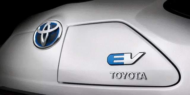 【e汽车】TOYOTA bZ4X：丰田超越零排放的纯电新思路