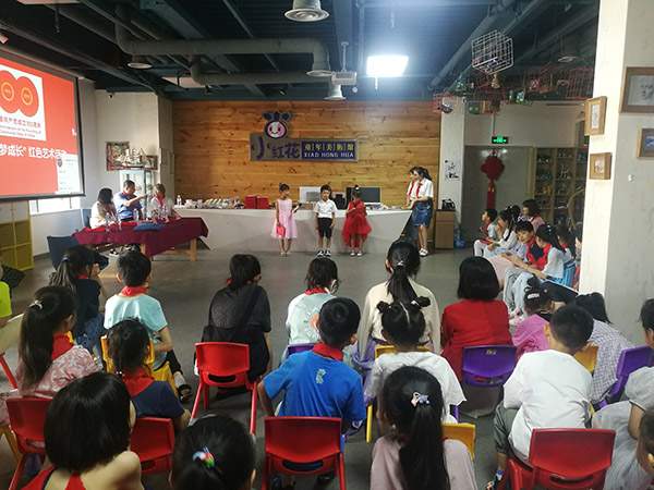 童心向党筑梦成长宝鸡小红花美术学校举办红色艺术展示活动