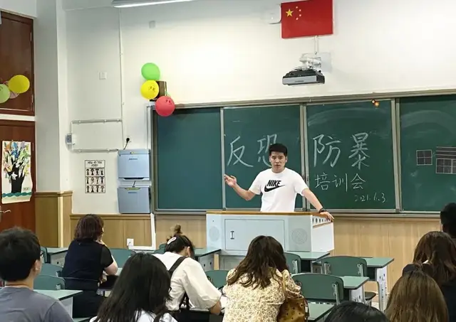 成都市双流区实验小学外国语学校——安全伴我在校园