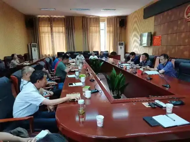 早打预防针 常敲警示钟丨湘潭市生态环境局组织新任职和职级晋升干部集体廉政谈话