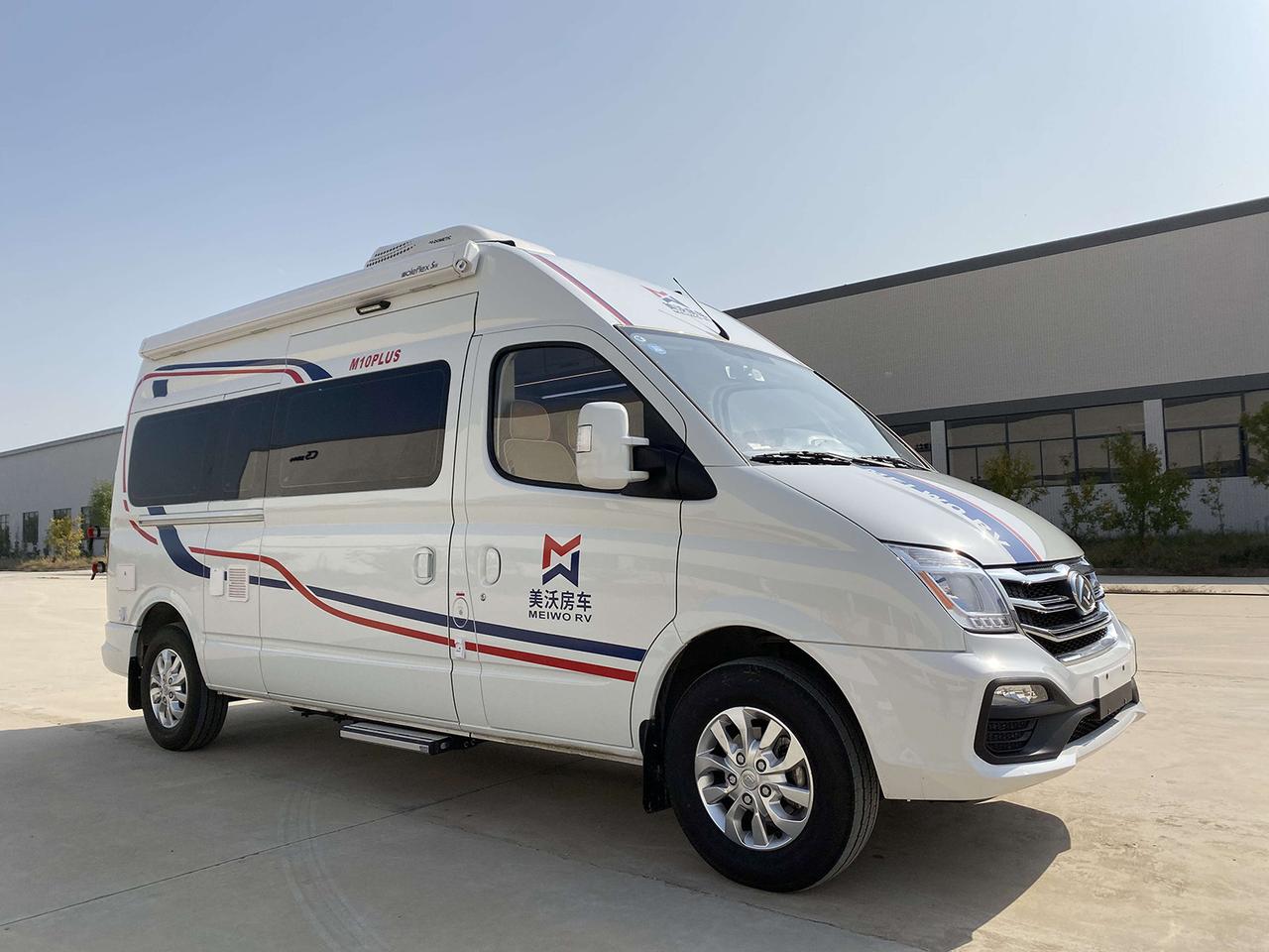 来自美沃最新下线的大通v80 plus国六b型房车,6amt