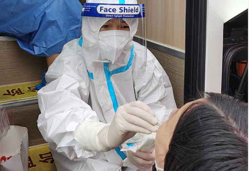 「车八进一」湘潭县首台移动核酸采样车帅气出场