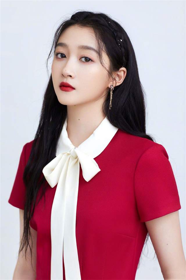 90后四小花旦出炉:杨紫屈居第二,谭松韵遗憾出局,榜首颇多争议