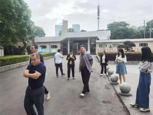 你奋力冲刺 “我”为你护航（一）|湘潭市三中组织考点全面大检查