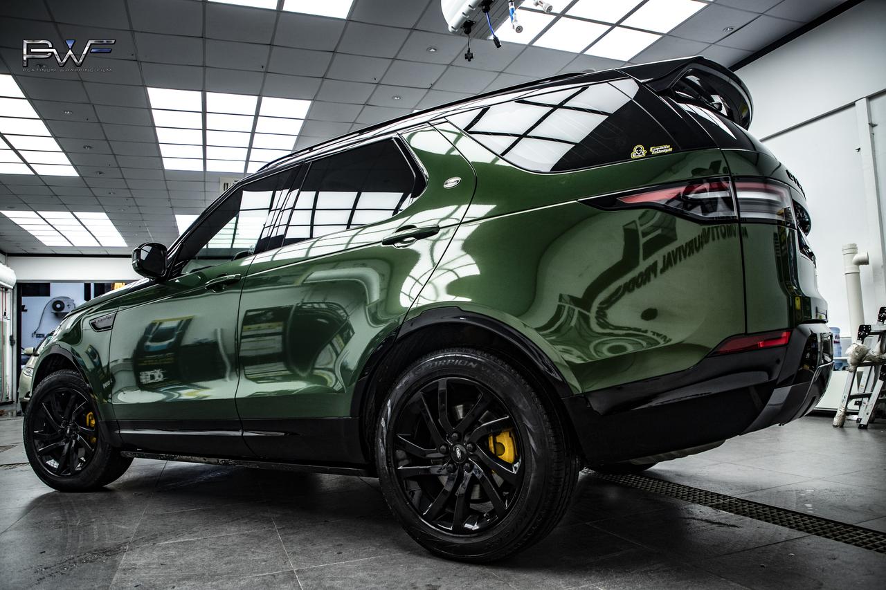 这台#路虎发现5#改色怎么样?这种墨绿色以前是发现4车主的最