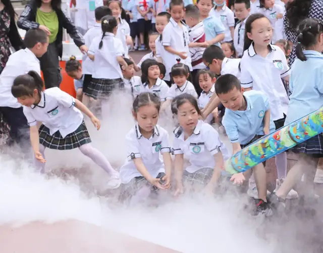 「科技南小」南湖小学与省科技馆“馆校合作”之科普大篷车进校园