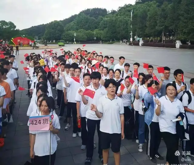 追寻红色印记·共筑梦之青春 ——2021年湘潭市第二中学韶山研学纪实