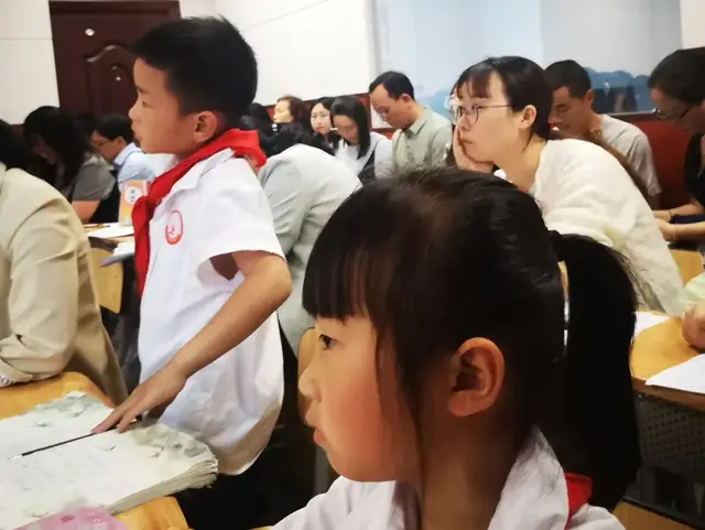 四川天府新区大林小学——名师示范 专业引领