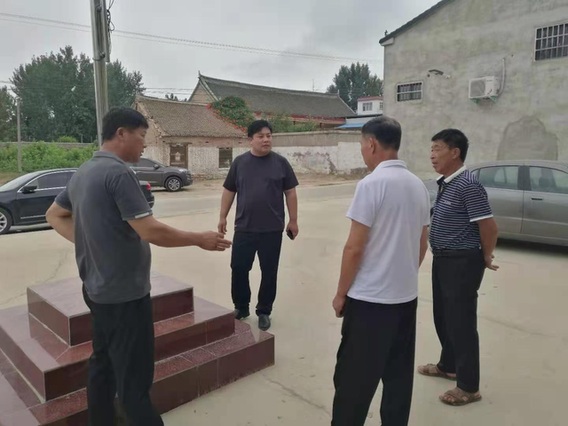 杞县板木乡开展新冠病毒疫苗接种摸底排查工作