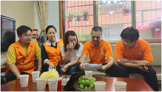 “一张纸•一滴水公益助学行动”在湘潭县一中启动