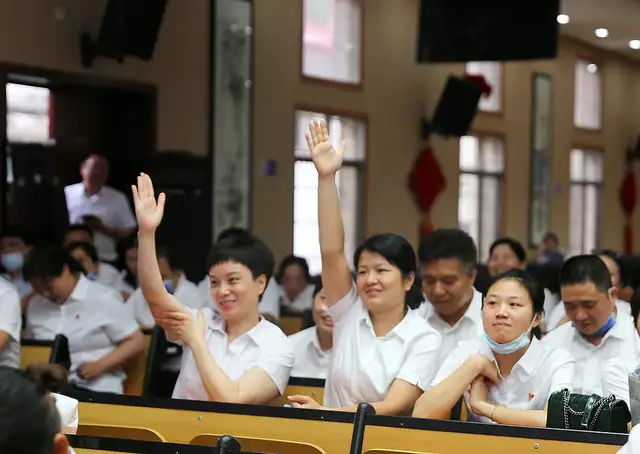 【筑梦未来迎百年】湘潭县人民医院举办庆祝建党100周年党史知识竞赛暨“两优一先”表彰大会