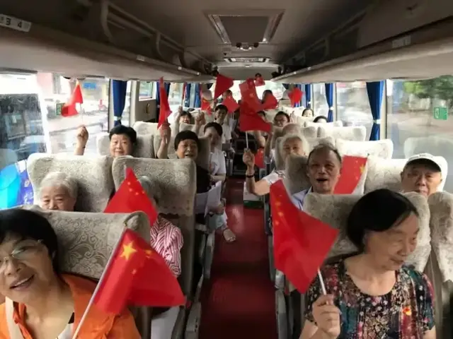 湘潭市二中开展“学史崇德—退休不褪色，永葆红色心”主题党日活动