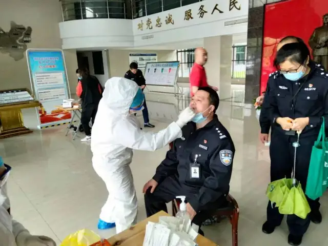 【我为群众办实事】 湘潭市中心医院：基层党组织有实招