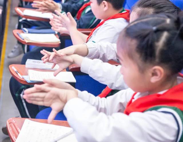 我为群众办实事｜湘潭县妇幼保健院营养健康知识主题讲座走进校园