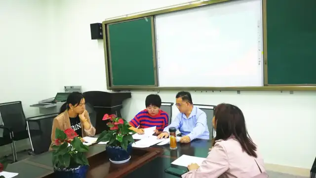 「专家指导」双流区实验小学东区—专家悉心指导 提升论文写作水平