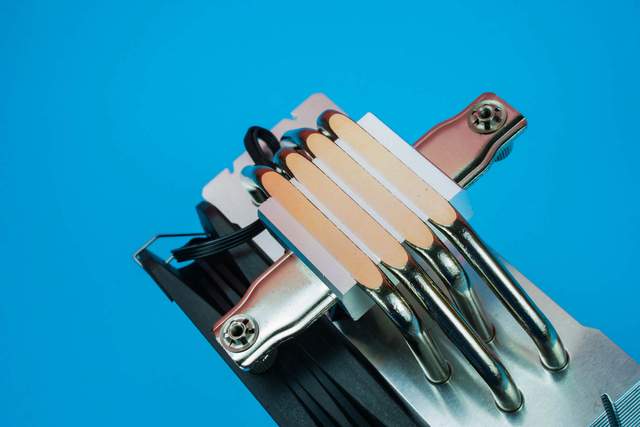 风冷未必不如水冷，超频3东海K4000表示：11代也拿捏