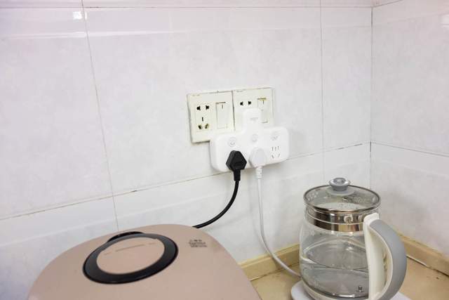 aigo 插座转换器：插座快速扩容，拯救所有不够用！