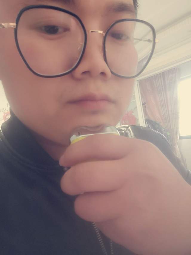 "潮"由我来定!须眉剃须刀R2潮玩家体验