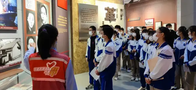 赓续红色血脉，传承湖湘精神——湘钢一中2021年上学期入团仪式暨教工团活动报道