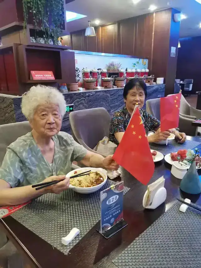 今天，湘潭全城免费吃面！只为庆祝这个伟大的日子