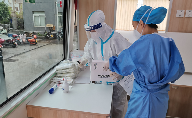 「车八进一」湘潭县首台移动核酸采样车帅气出场