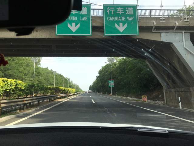 降温、限电、排队，下个小长假，你还会开纯电动汽车自驾游吗？
