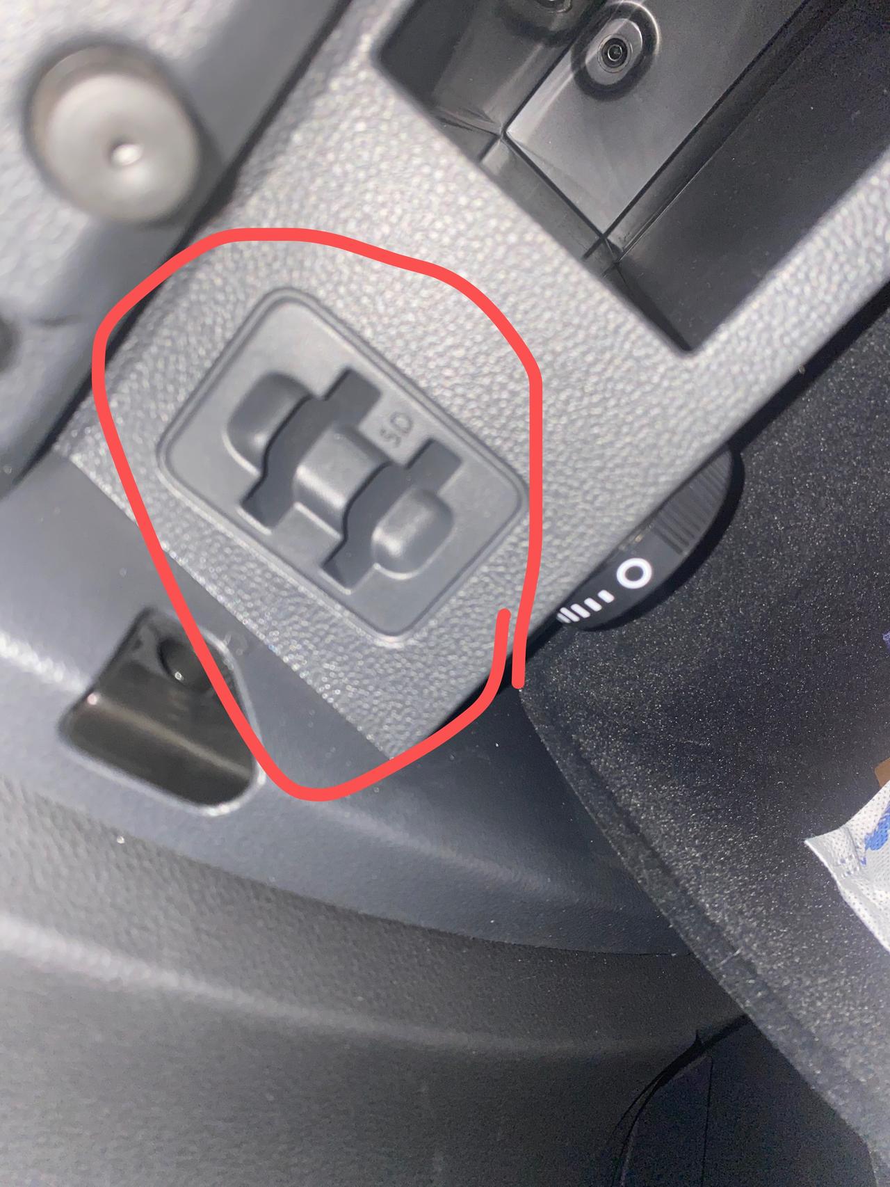 谁知道这sd卡接口 放sd卡后车机系统能读取sd卡吗_懂车帝