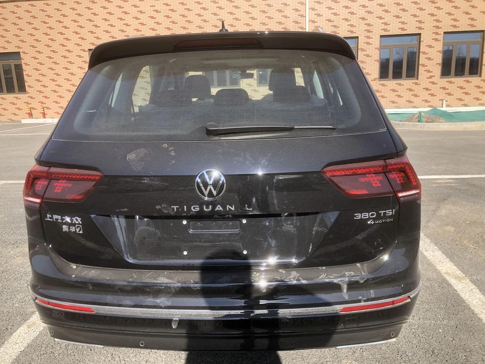 刚提的380悦享,开了一千公里动力非常足,跑高速很稳,风燥稍