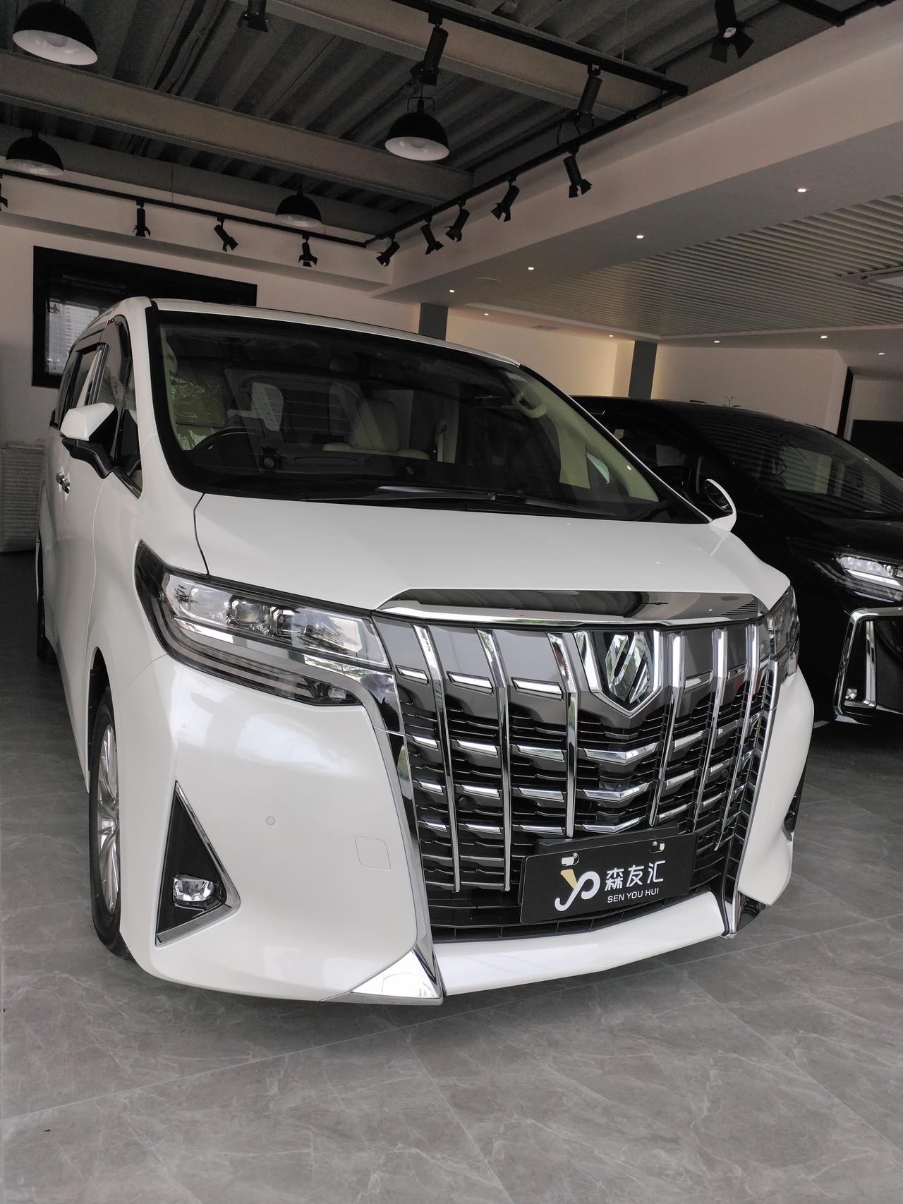 21款丰田埃尔法v635