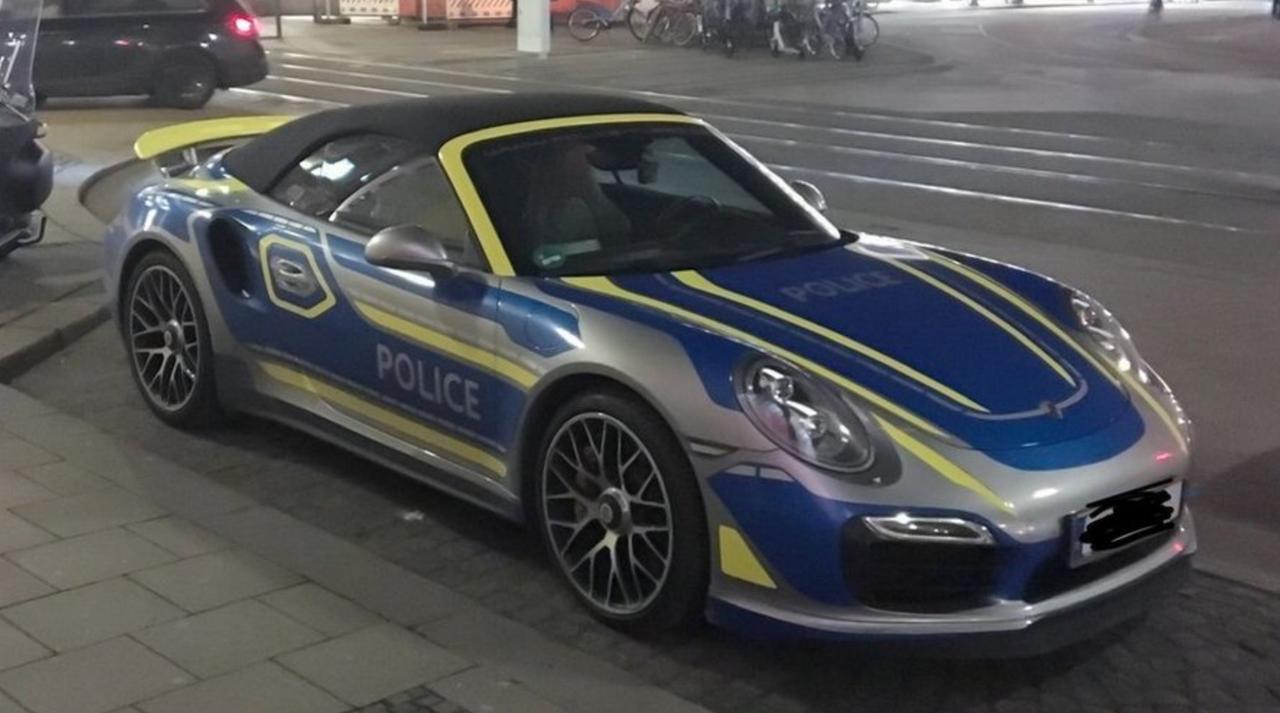 德国人心真大,把保时捷私家车涂装成警车,警察也不管!在慕尼黑