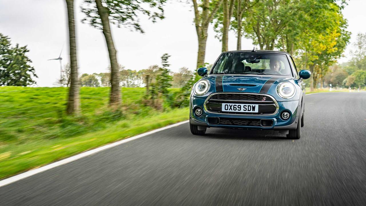 mini convertible sidewalk