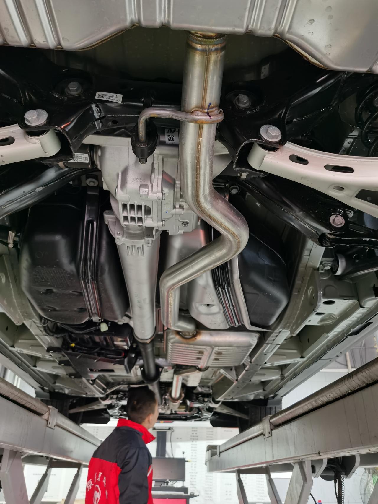 2021款雪佛兰探界者顶配捍界版已提,动力强劲,空间宽敞,悬