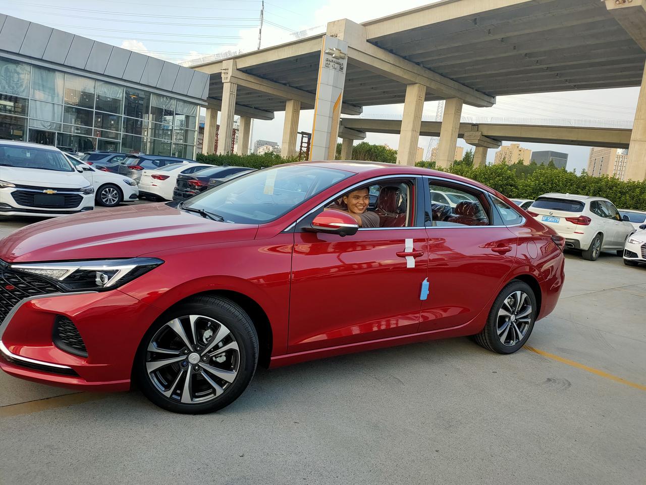 红色的逸动plus!真的爱了家用品质家轿哦__懂车帝