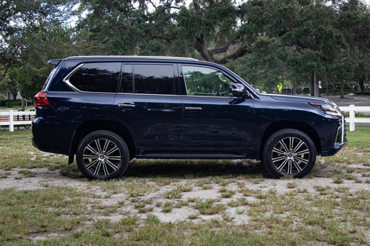 雷克萨斯lx570百万座驾