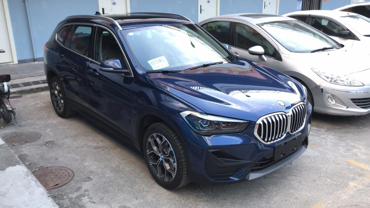 宝马x1 2021款 购车1个月 口碑评价:#宝马x1量子蓝