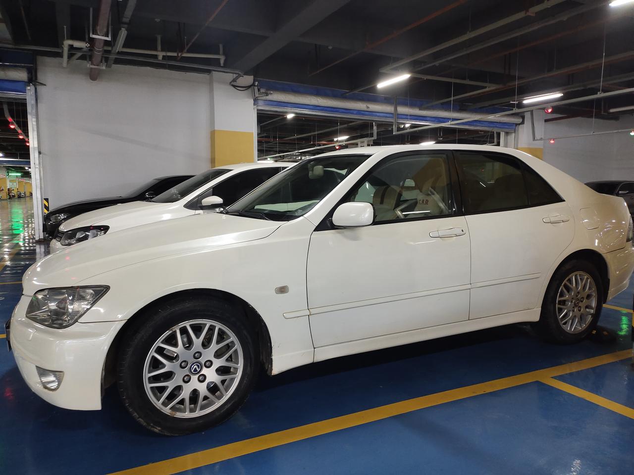 04年雷克萨斯is200咬地鲨还值多少钱