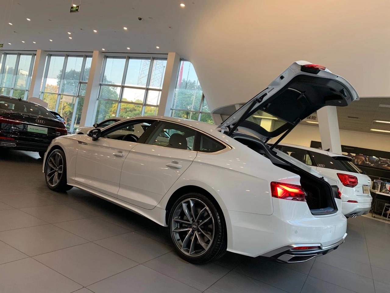 新款_奥迪a5车友圈_湖州永达奥迪沈淑云_懂车帝