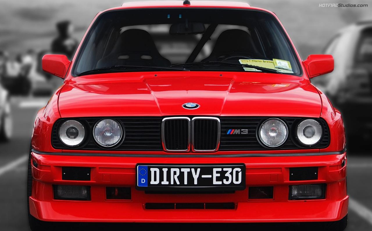 我倒是没给车拍过什么好看的照片,看一看我的梦想之车的照片吧