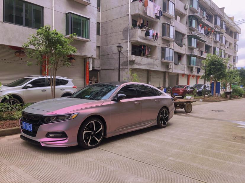 雅阁改色梦幻火山灰这个颜色,可甜可咸,像极了我爱车美图