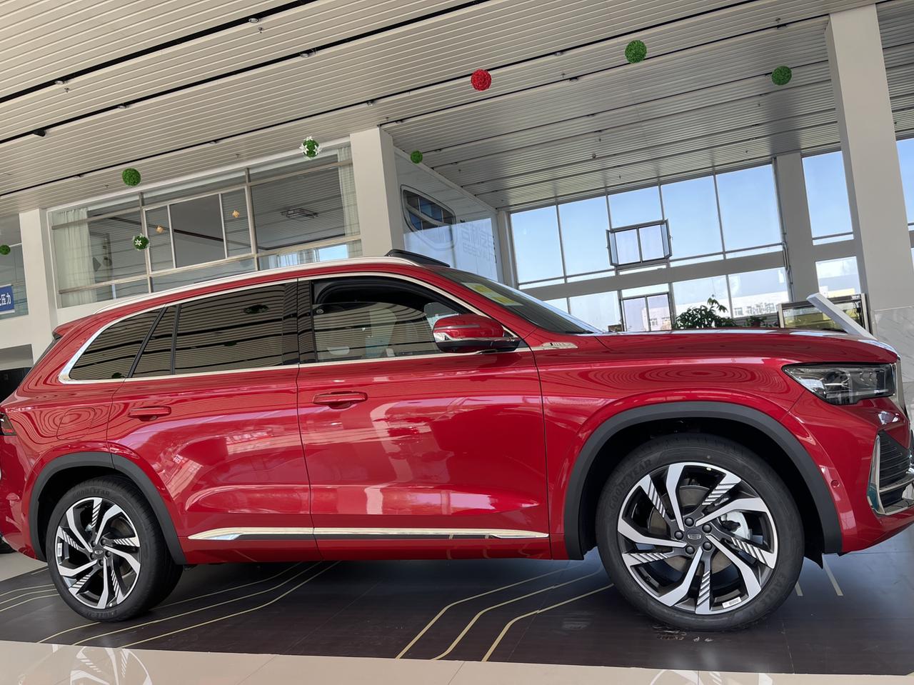 中国红真正_星越l车友圈_吉利汽车新世纪刘双双_懂车帝