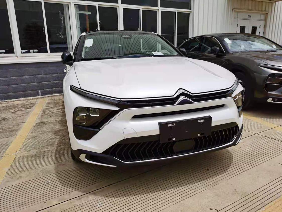 突然觉得凡尔赛白色也很不错_凡尔赛c5 x车友圈_懂车帝