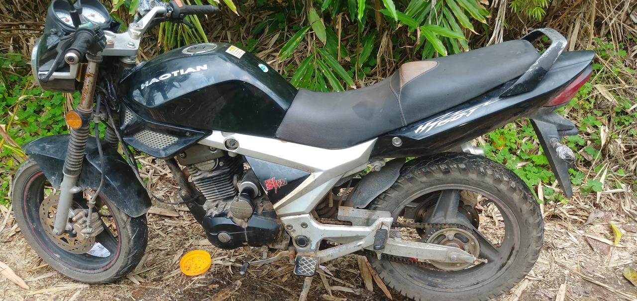 摩托车冒蓝烟是否烧机油了