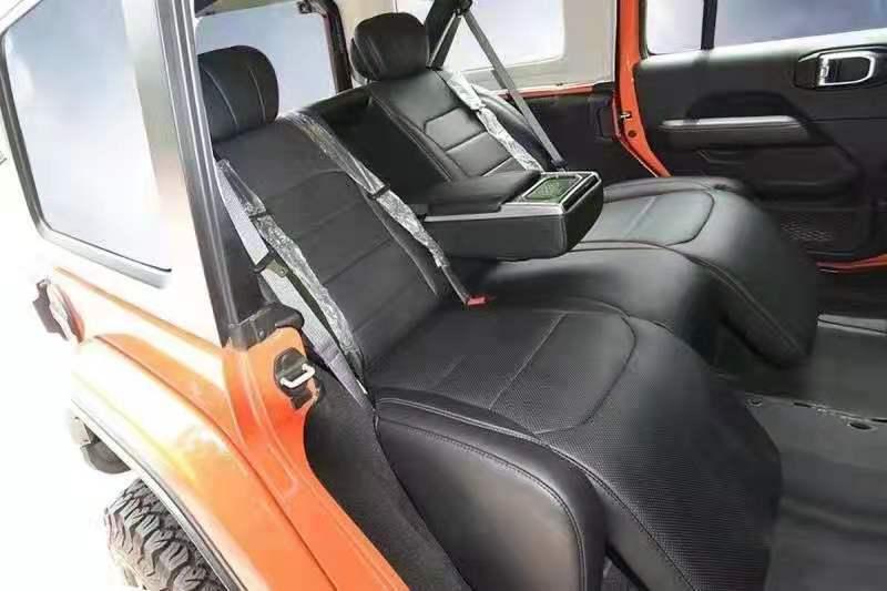 jeep牧马人后排航空座椅内饰升级