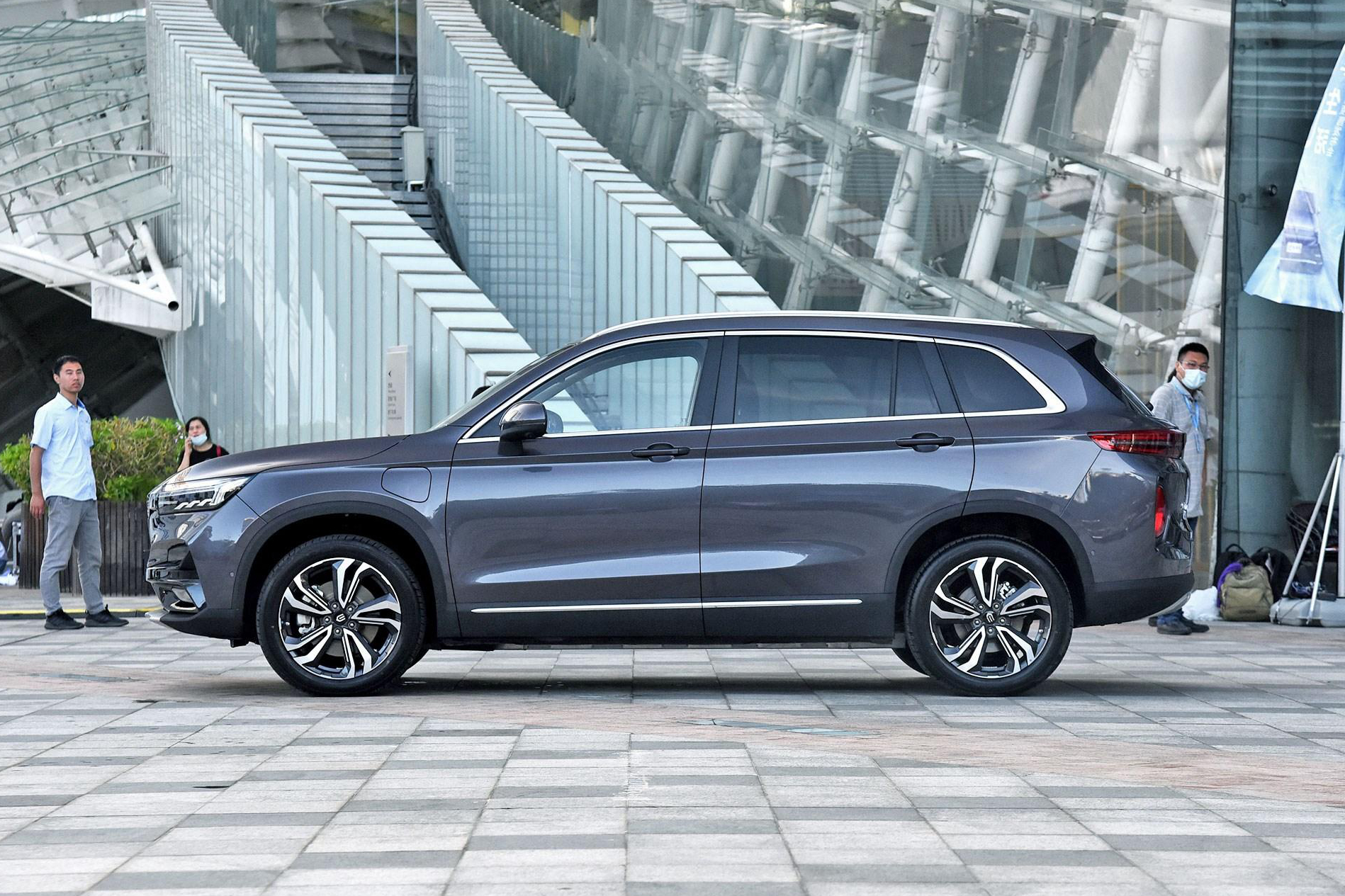 天美汽车et5正式上市最高续航520km配双大屏幕10 - 信租财经