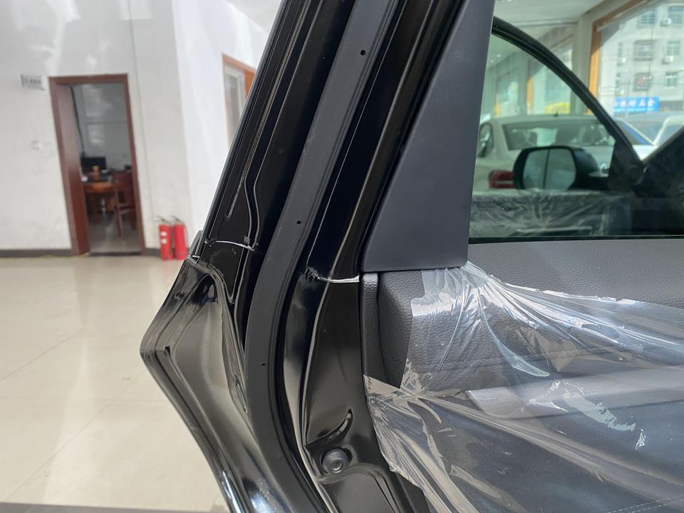 今天准备去提车发现皓影车门的焊接好粗糙是不是都是这样的