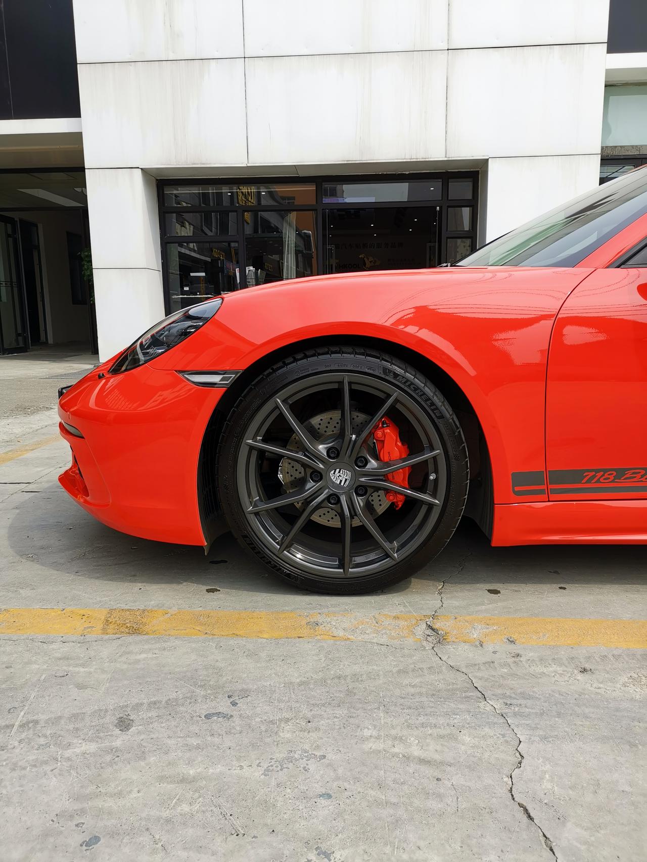 答应大家的:保时捷718boxster t刹车卡钳改色 以及
